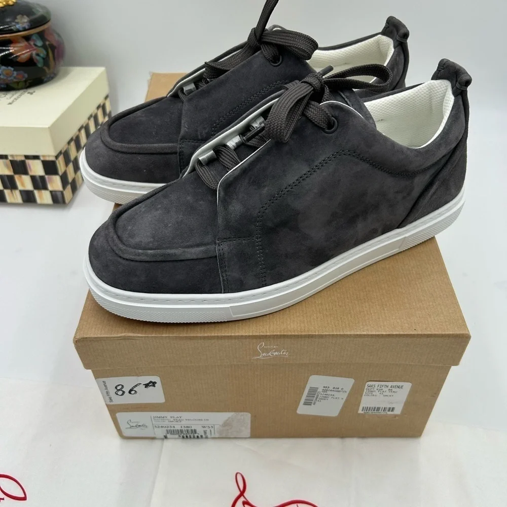 Men's Christian Louboutin Jimmy low top suede sneakers size 41 made in Italy